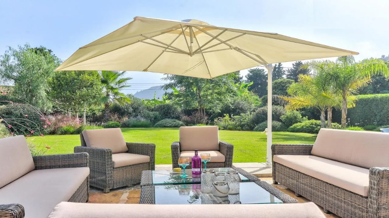 Villa Segui Pollença 0*,